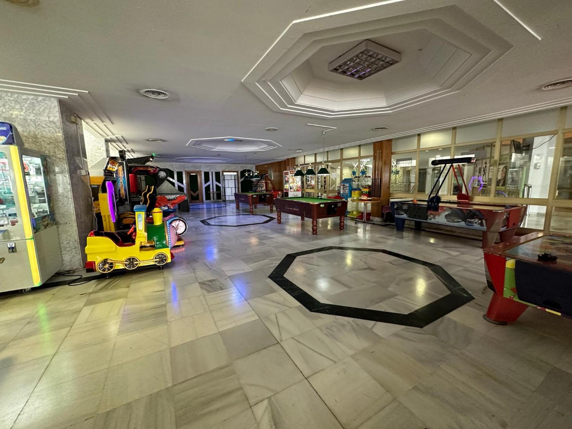 Luxury Frontal Al Mar Benalbeach เบนัลมาเดนา ภายนอก รูปภาพ